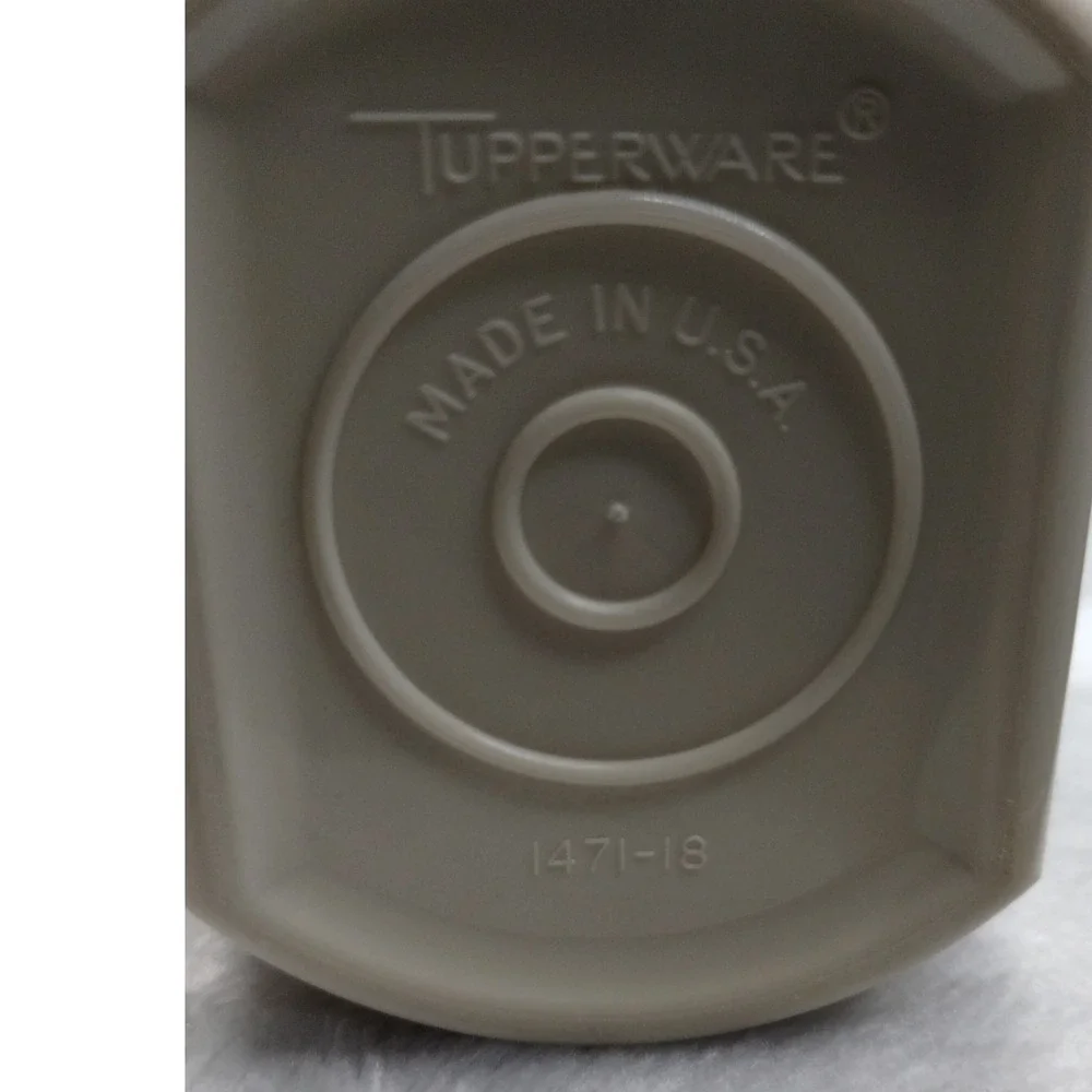 Tupperware Modular Mates Spice Shakers Tan Beige Vintage‎ Kitchen Storage
